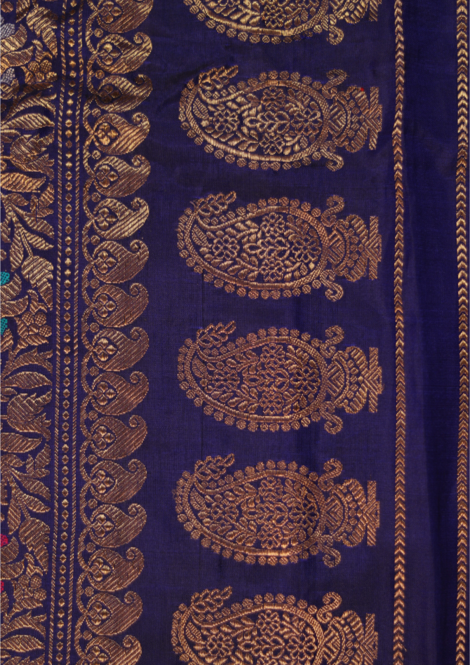 Handloom Ghadwal: Banarasee Flower Buttis with Kath Highlights