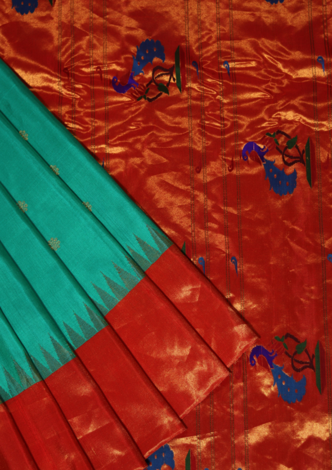 Trendsetter: Plain Kath Temple Border Paithani with Fancy Pallu & All-Over Butti
