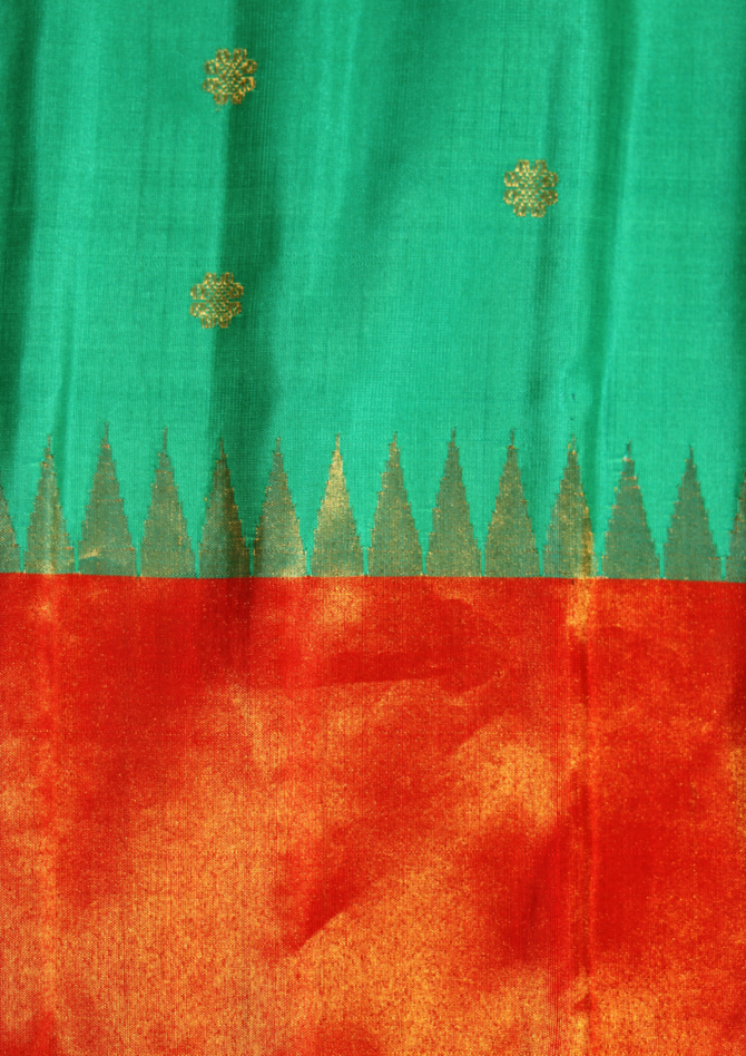 Trendsetter: Plain Kath Temple Border Paithani with Fancy Pallu & All-Over Butti