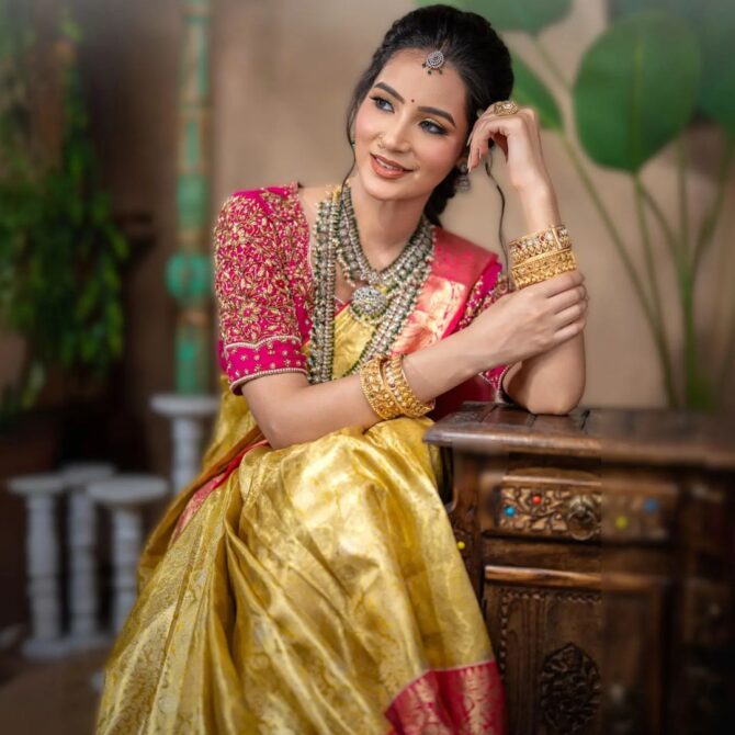 SGSD-3K-KUTTU-BROCKET Tissue Silk Saree