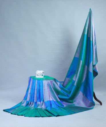 Morpankhi Dual Shade Fancy Pure Kanchi Box Turning Design Saree