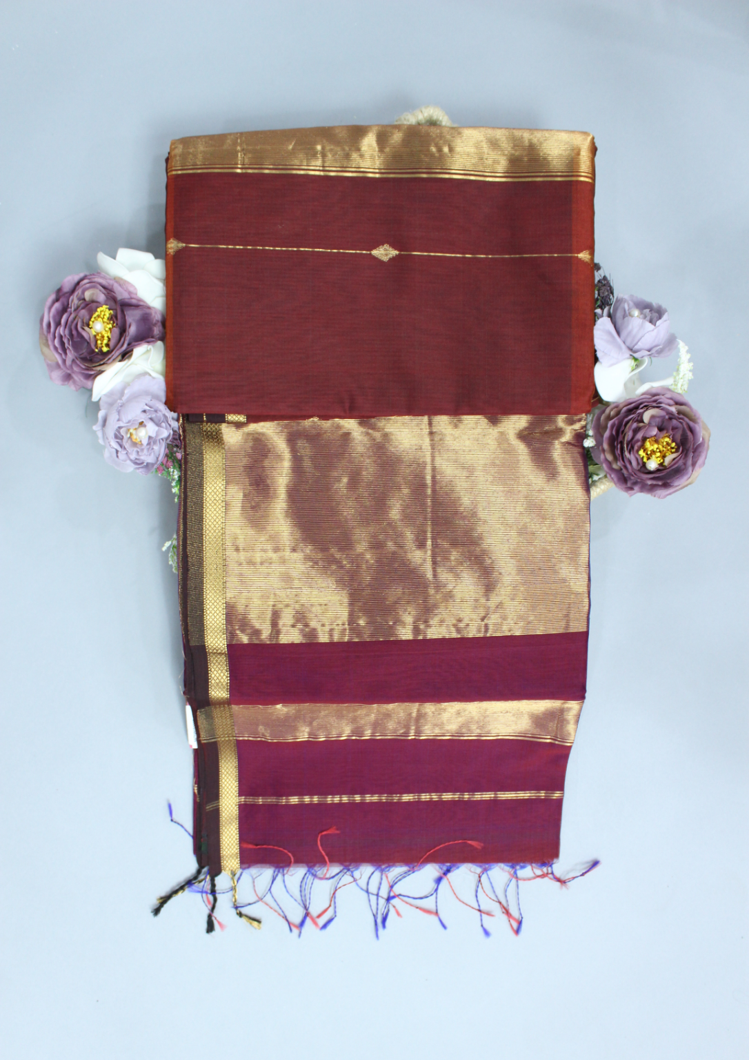 Wine Maroon Maheshwari Pure Handloom Silk Dual Shaded Diamond Butti Cotton Saree