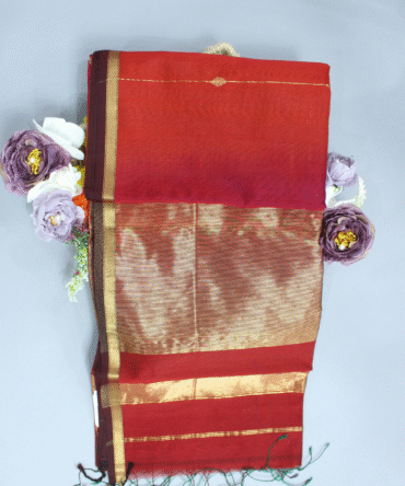 Red Maroon Maheshwari Pure Handloom Silk Dual Shaded Diamond Butti Cotton Saree
