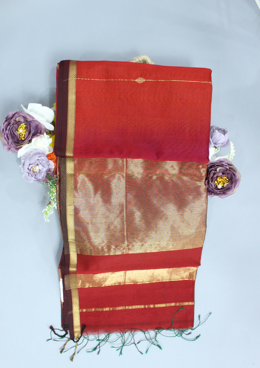 Red Maroon Maheshwari Pure Handloom Silk Dual Shaded Diamond Butti Cotton Saree